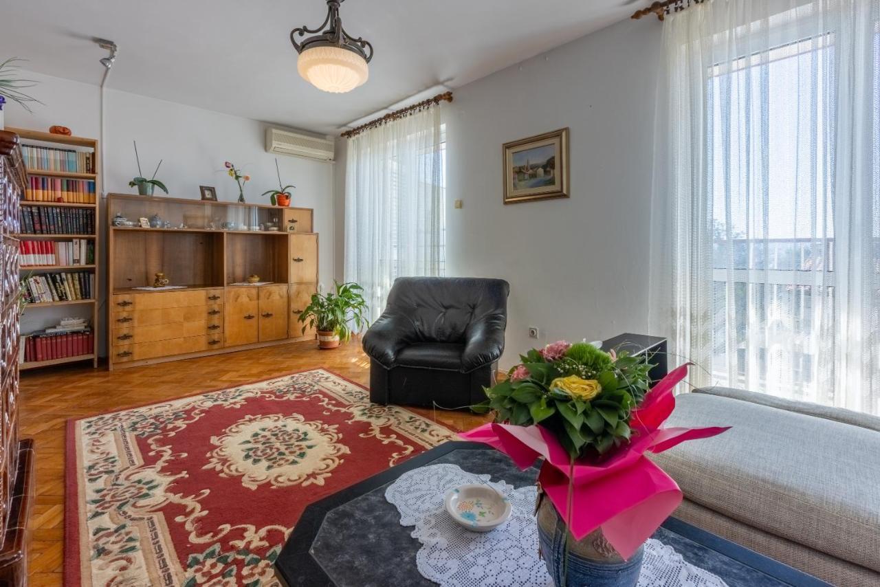 Apartment Mira "Pet Friendly" ซริกเวนิซา ภายนอก รูปภาพ